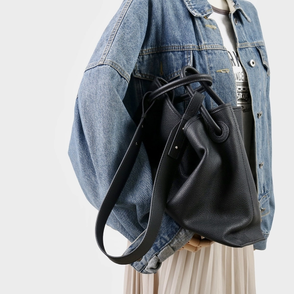 Black Bucket Shoulder Bag - Image 2